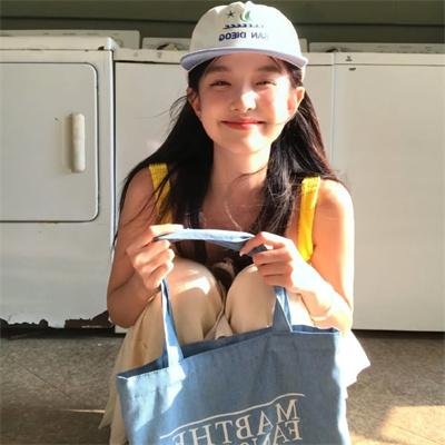 叔比狗 恶鬼大闹足球赛在线观看封面